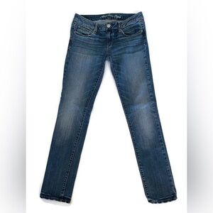 American Eagle Outfitters Women’s Size 6 Skinny Stretch Blue Jeans